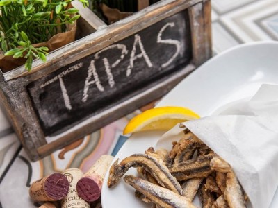 Tapas Gastrobar – food in Spanish
