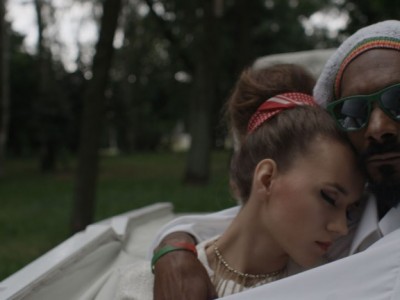 Cooperation of Polish singer Iza Lach with Snoop Lion